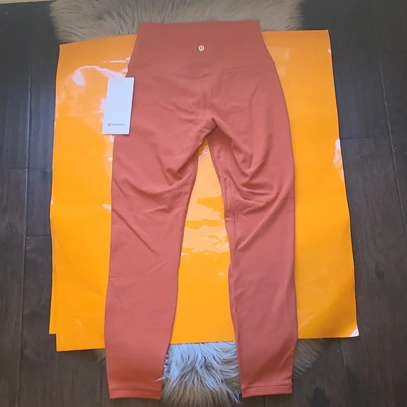 Lululemon align hi-rise legging 25" canyon orange - Picture 3 of 8